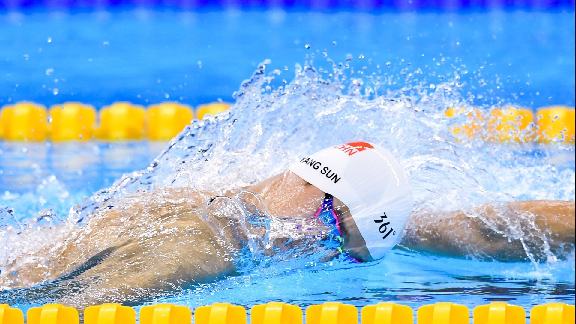 _高原越野赛：在稀薄氧气中书写速度传奇_，高原氧气稀薄吗